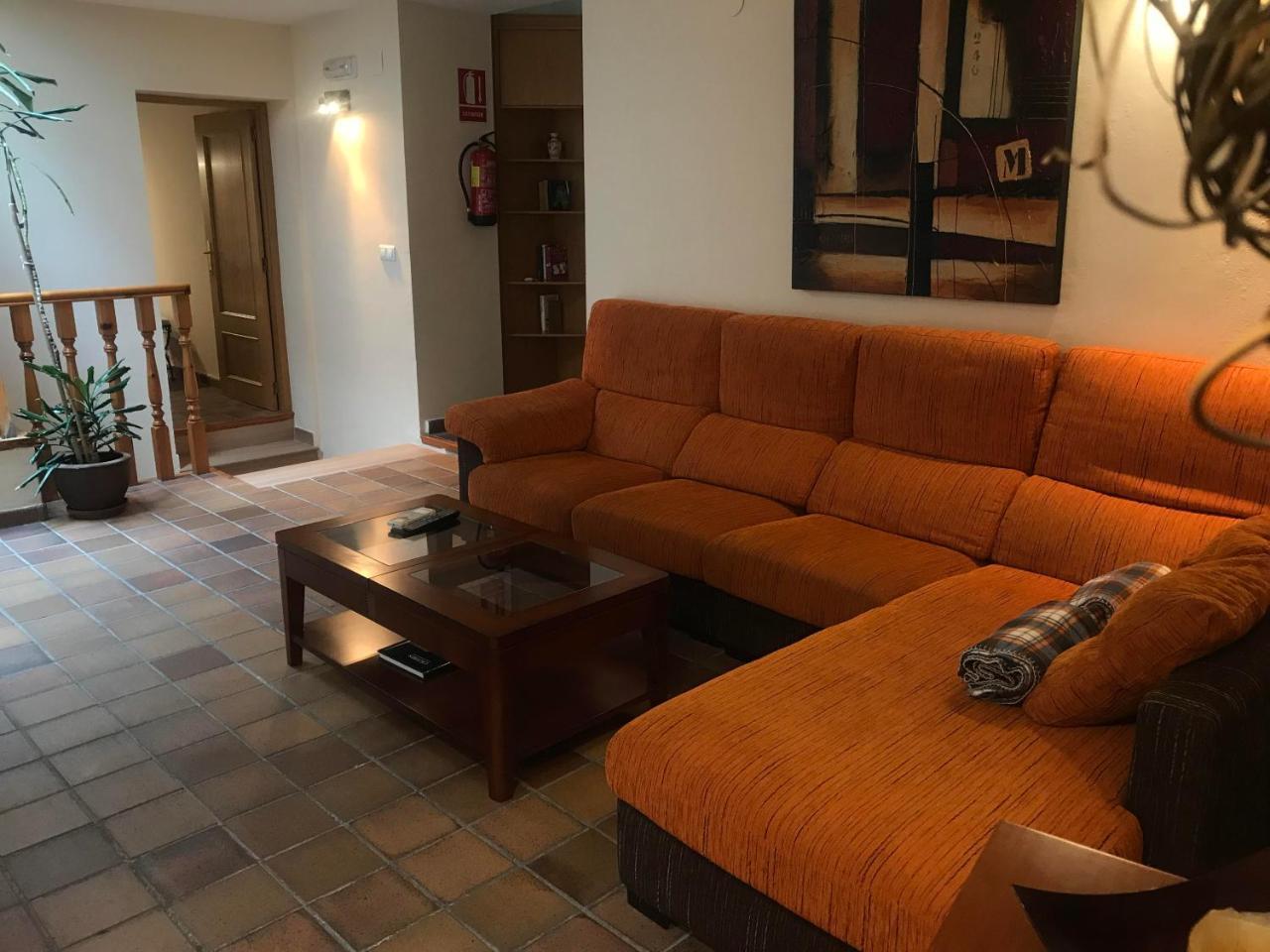 Appartement Casa Sierpes à Caces Extérieur photo