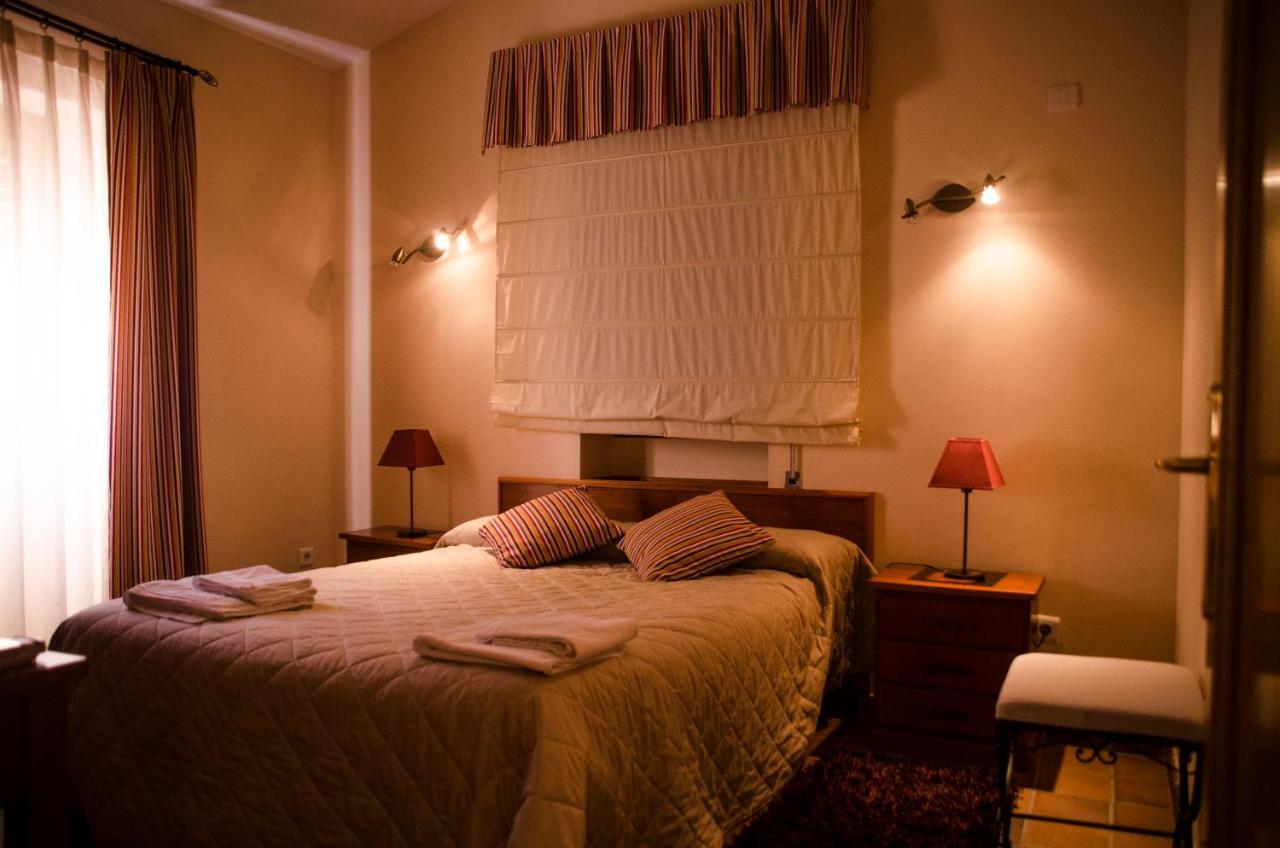 Appartement Casa Sierpes à Caces Chambre photo